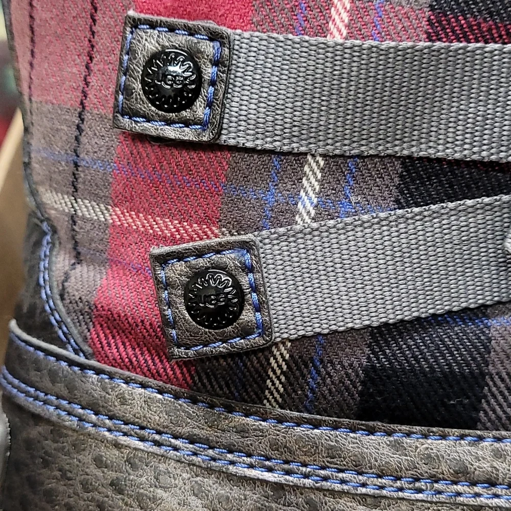 💖HOST PICK💖 UGG Marrais Waterproof Boots - Picture 5 of 12
